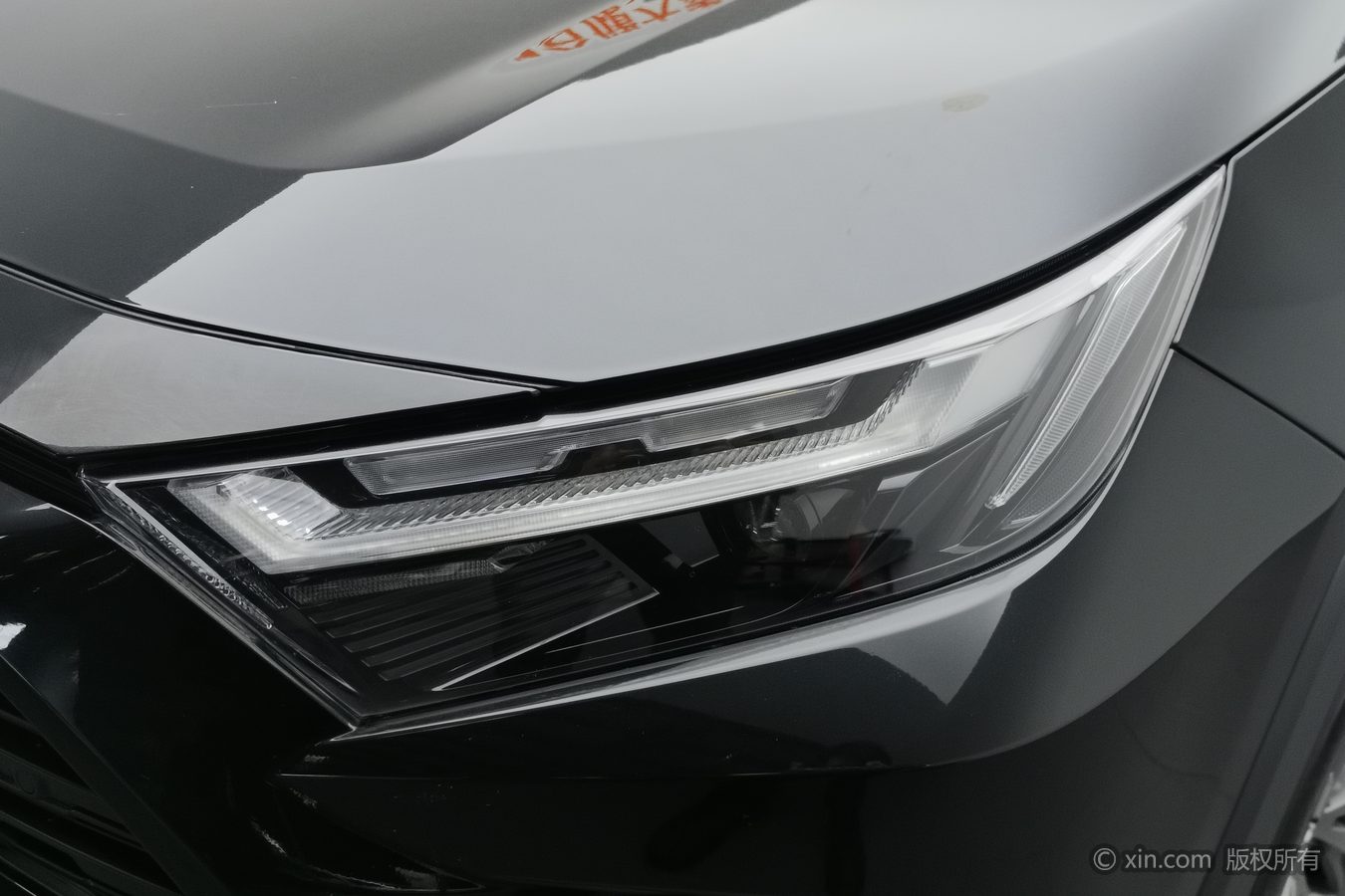 Toyota RAV4 2023 immagine di auto #6
