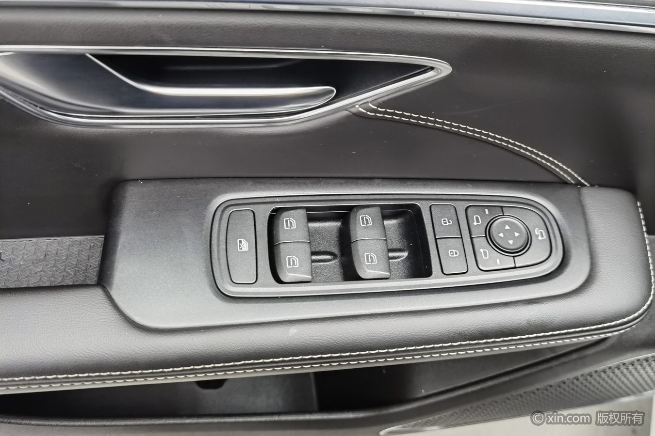 Jetour X70 PLUS 2021 car image #9