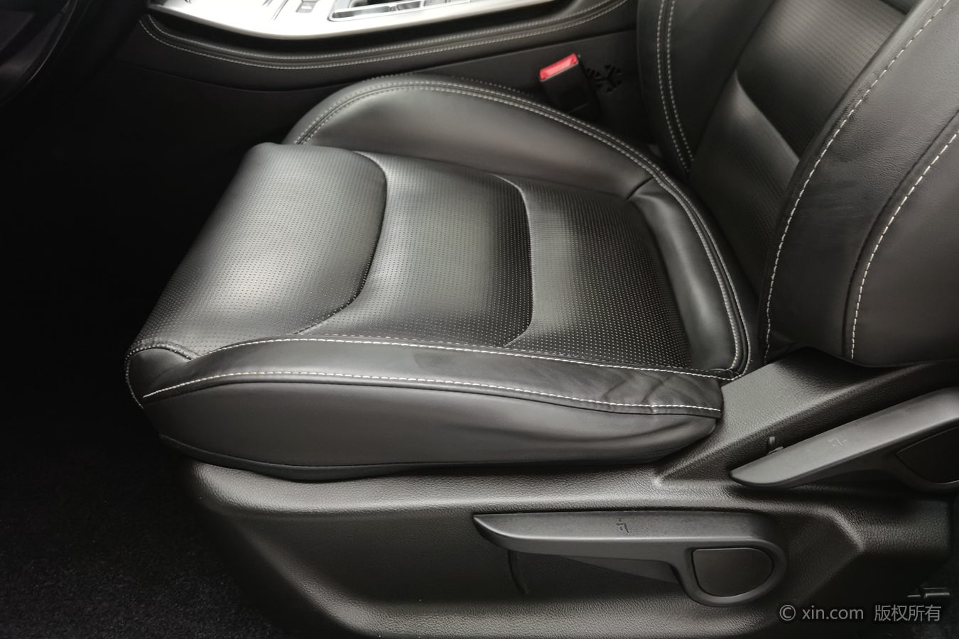 Jetour X70 PLUS 2021 car image #21