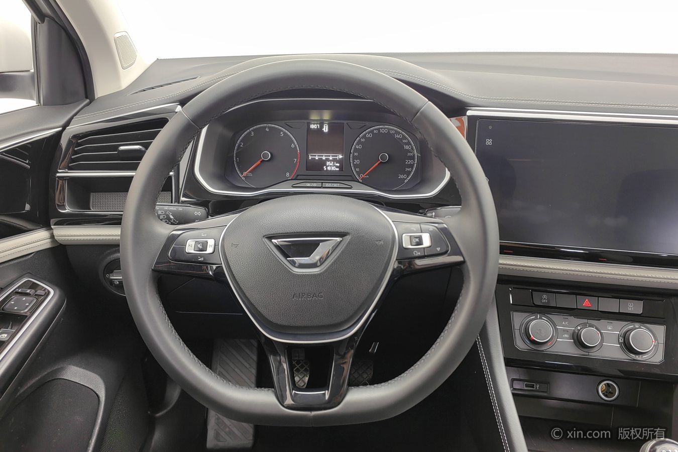 Jetta VS5 2025 car image #11