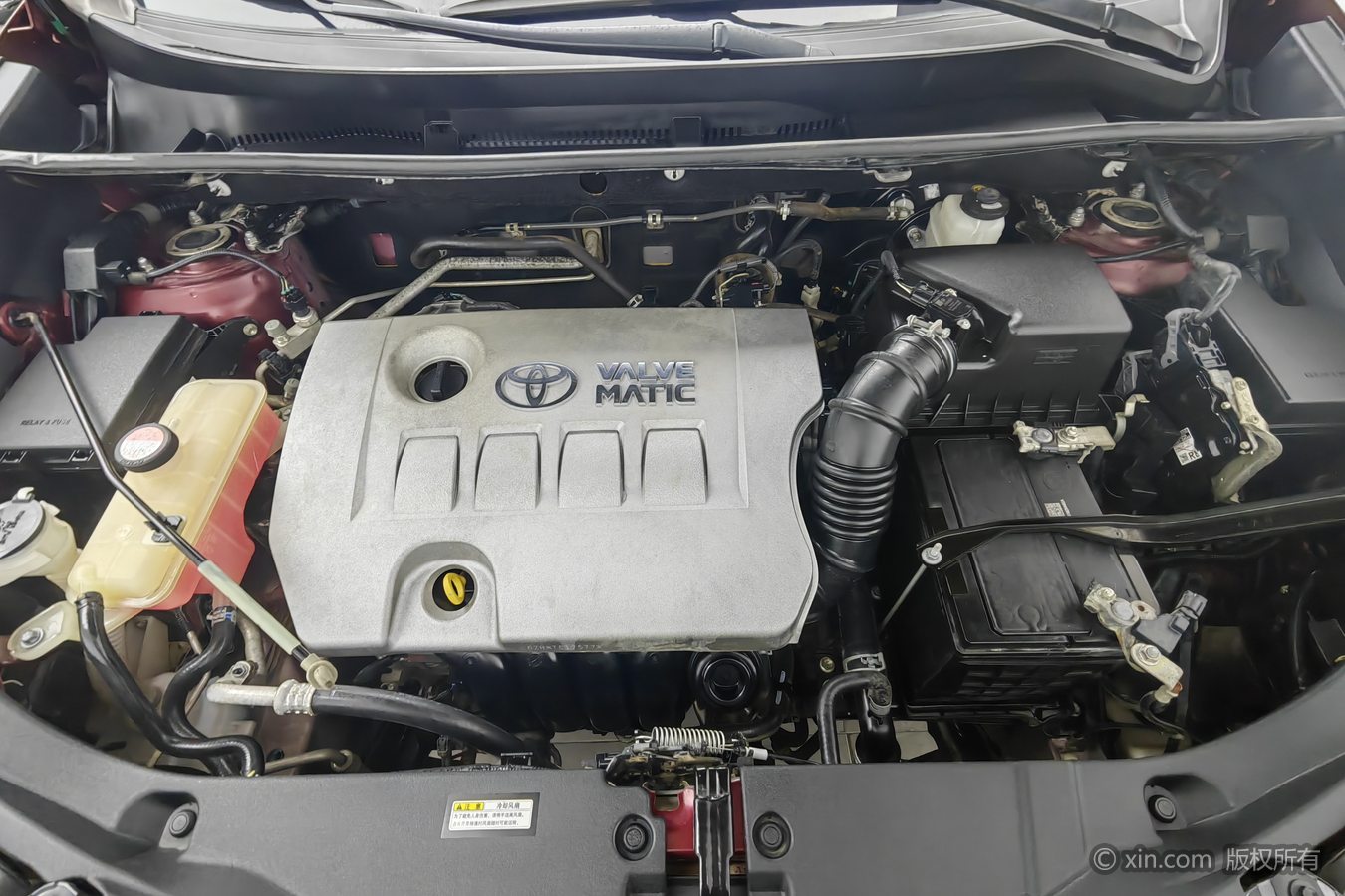 Toyota RAV4 2018 изображение автомобиля #18