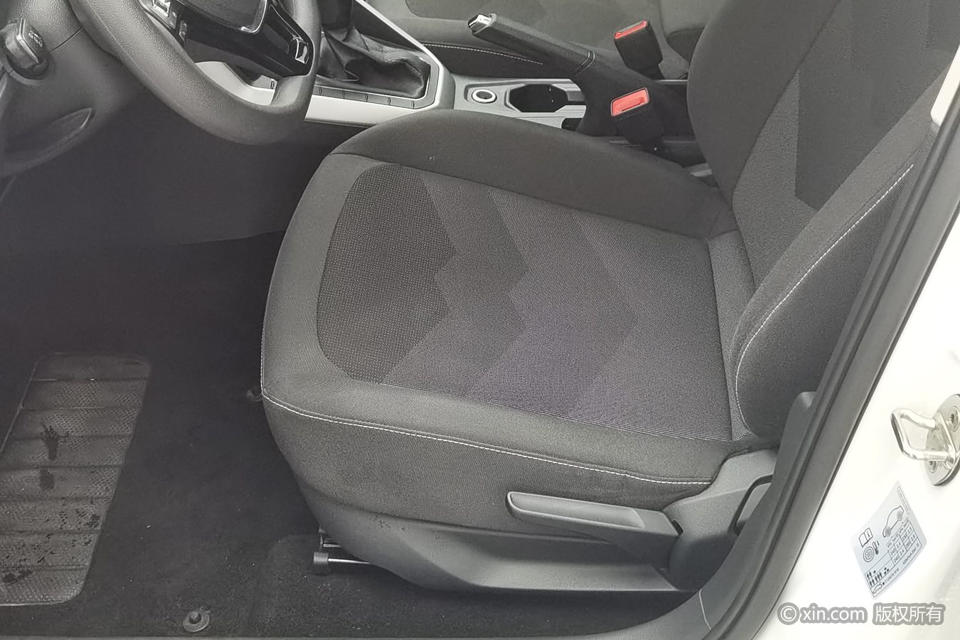 Volkswagen Polo 2022 car image #21