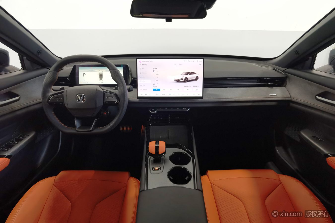 Changan UNI-V 2025 car image #12