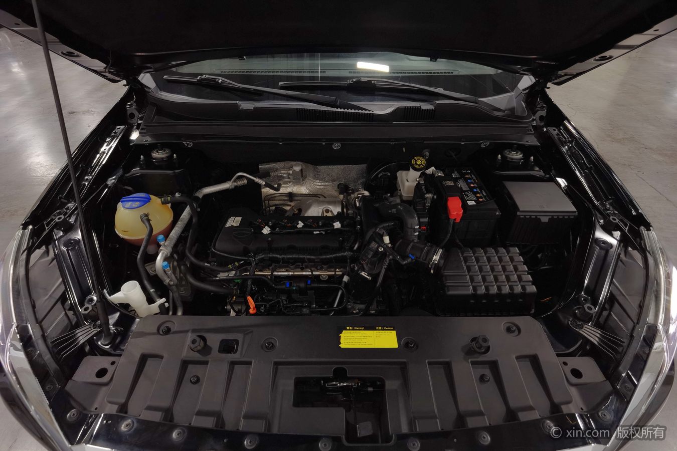 Jetour X70 2023 car image #18