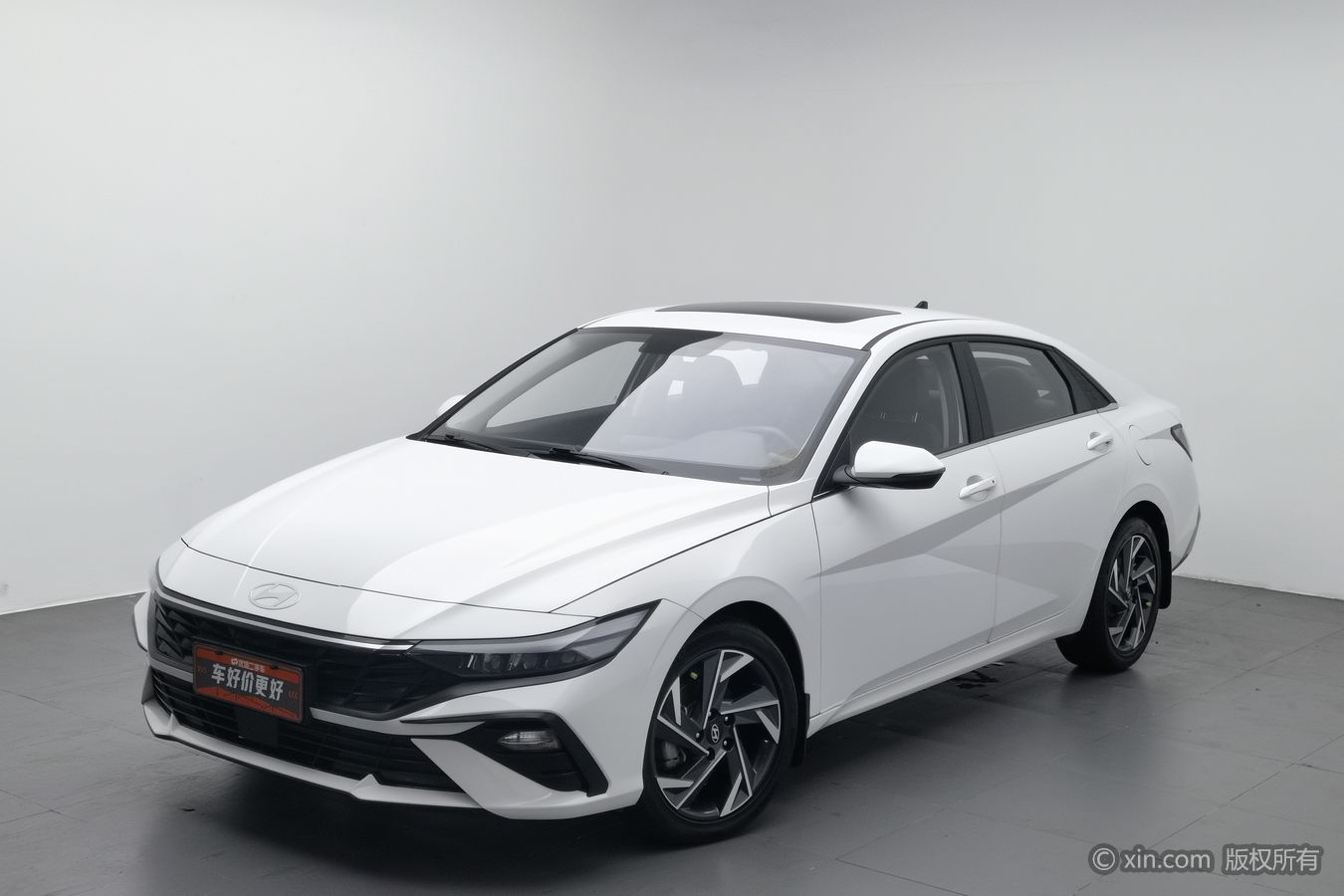 Hyundai Elantra 2024 car image #2
