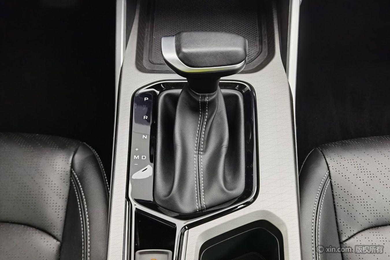 GEELY Emgrand 2023 #14 GEELY Emgrand 2023 car image #14