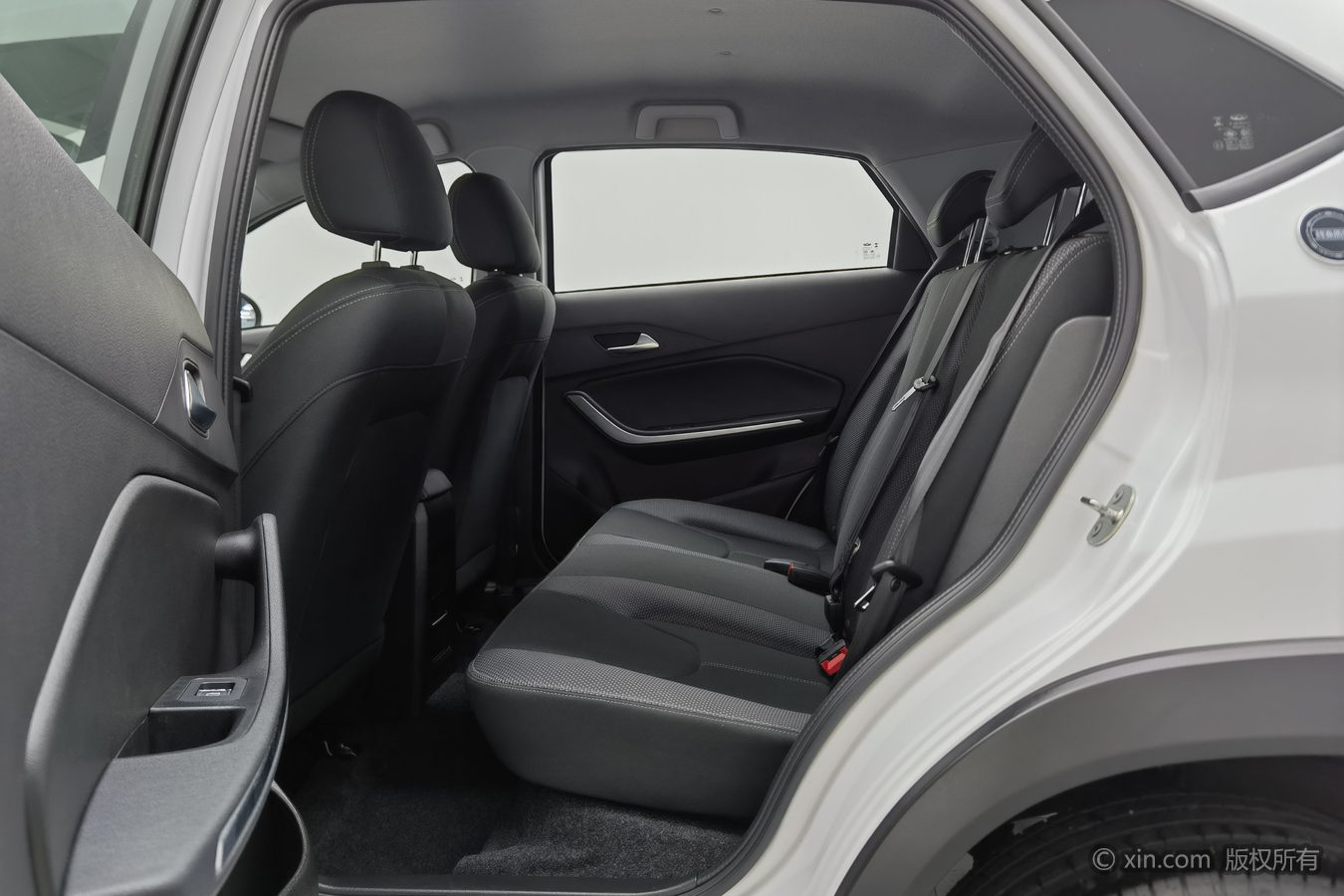 Chery Tiggo 3x 2025 #16 Chery Tiggo 3x 2025 car image #16