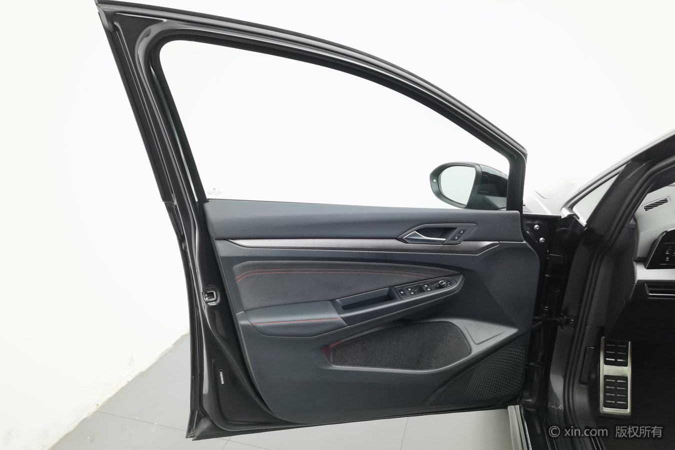 Volkswagen GolfGTI 2025 car image #8