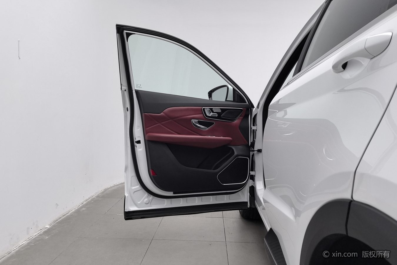 Jetour X70 PLUS 2024 car image #8