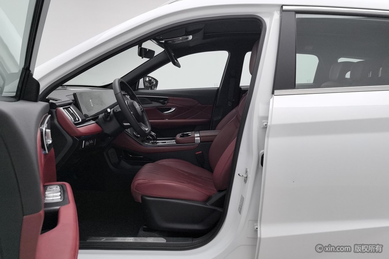 Jetour X70 PLUS 2024 car image #10