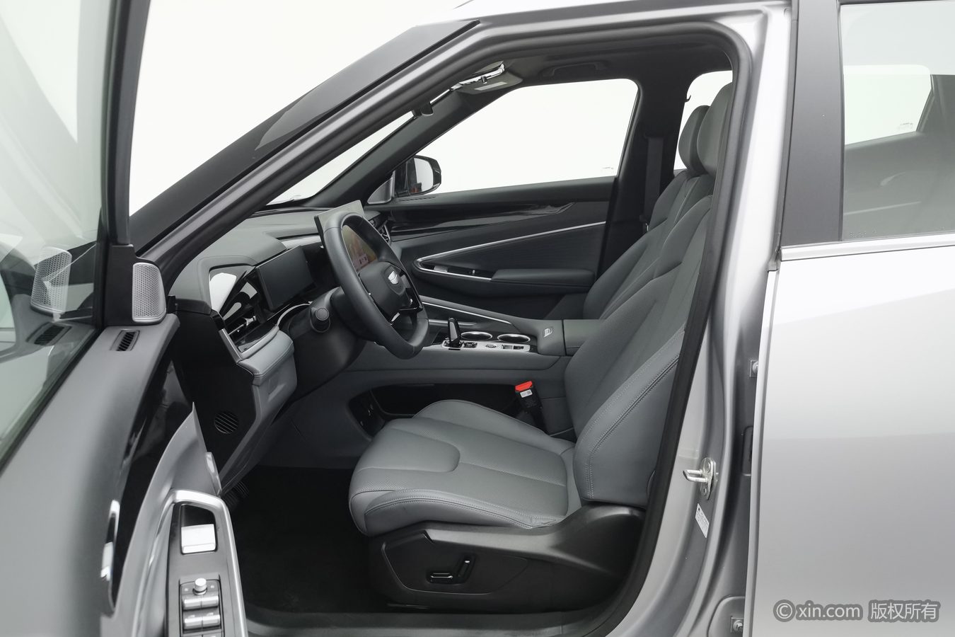 GEELY Boyue 2026 #10 GEELY Boyue 2026 صورة سيارة #10