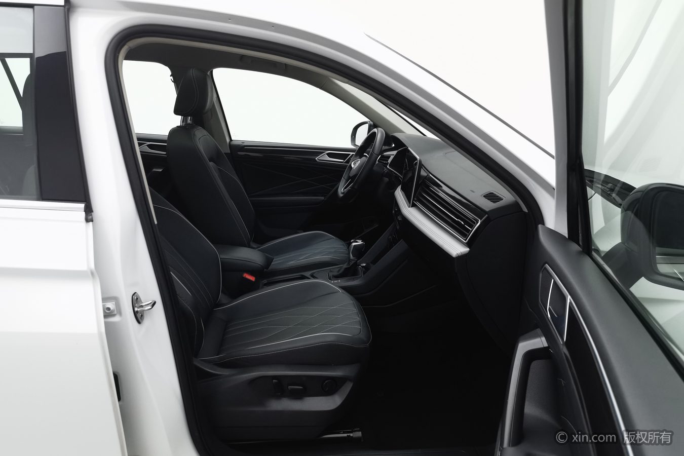 Volkswagen Tiguan L 2024 #24 Volkswagen Tiguan L 2024 car image #24