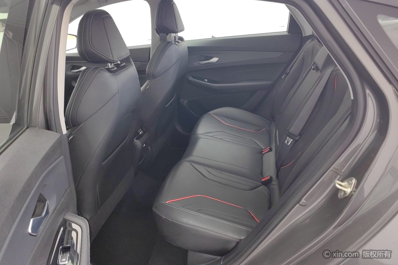 GEELY Binray 2024 car image #16