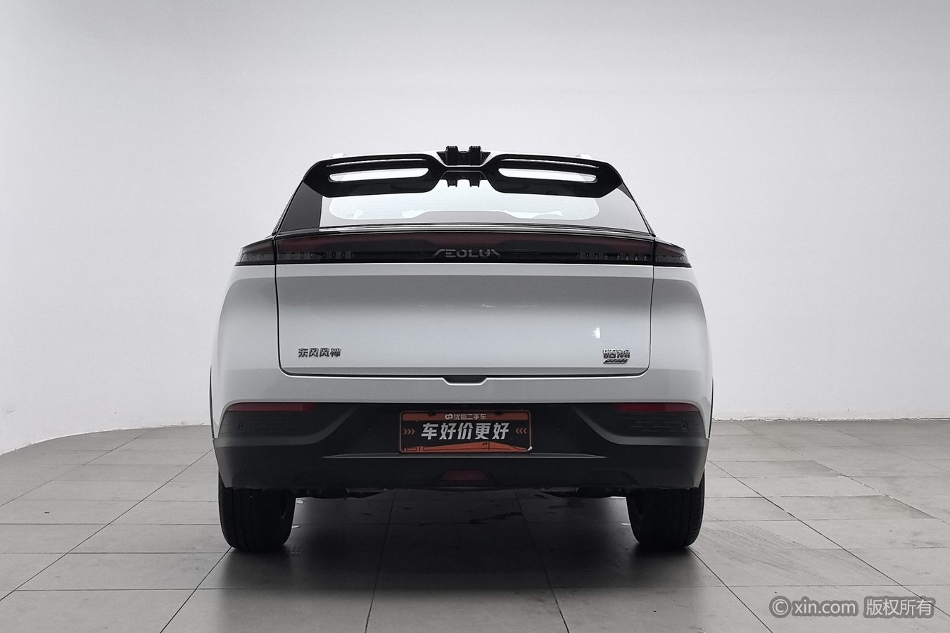 2025 car image #5