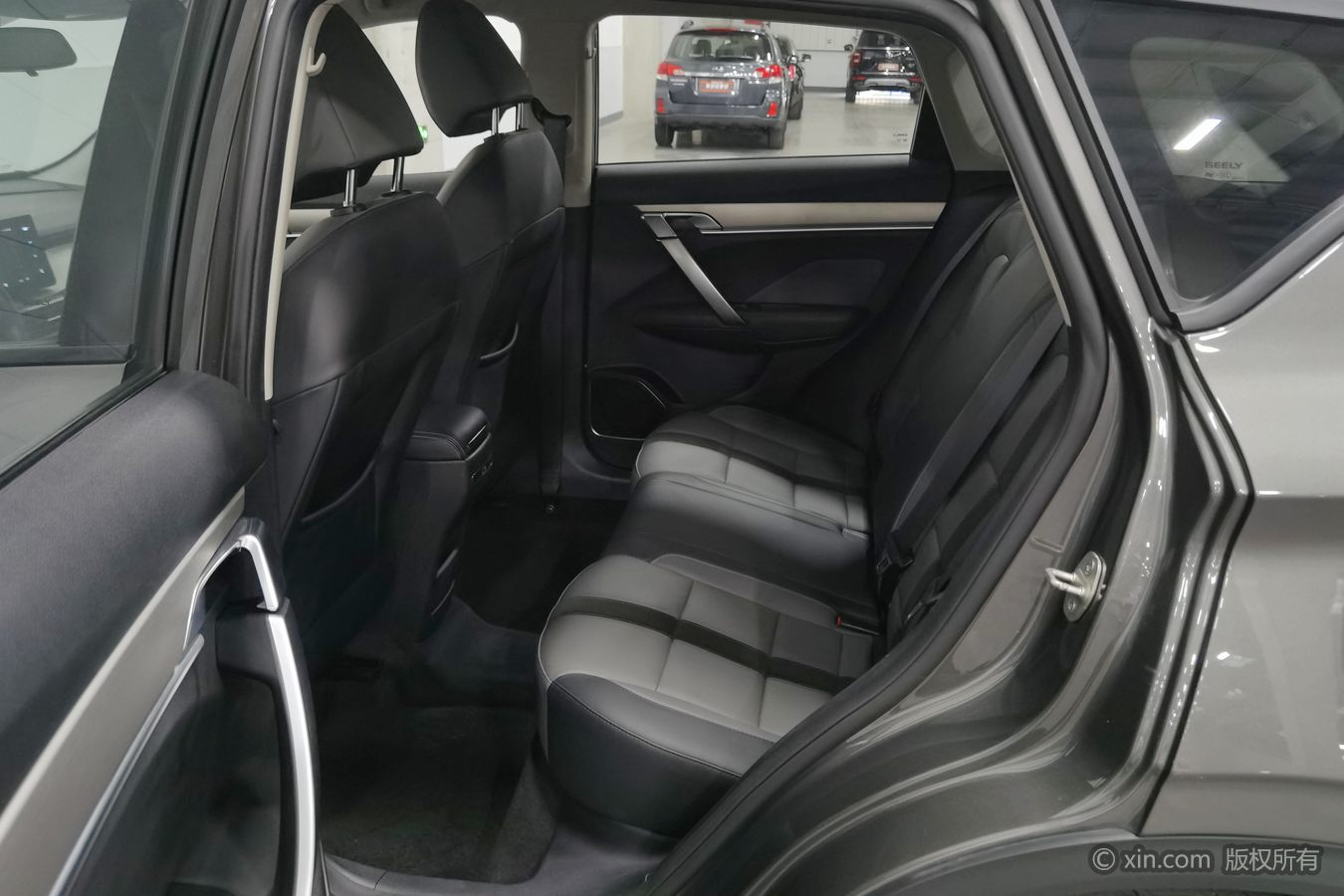 GEELY Coolray 2024 car image #16
