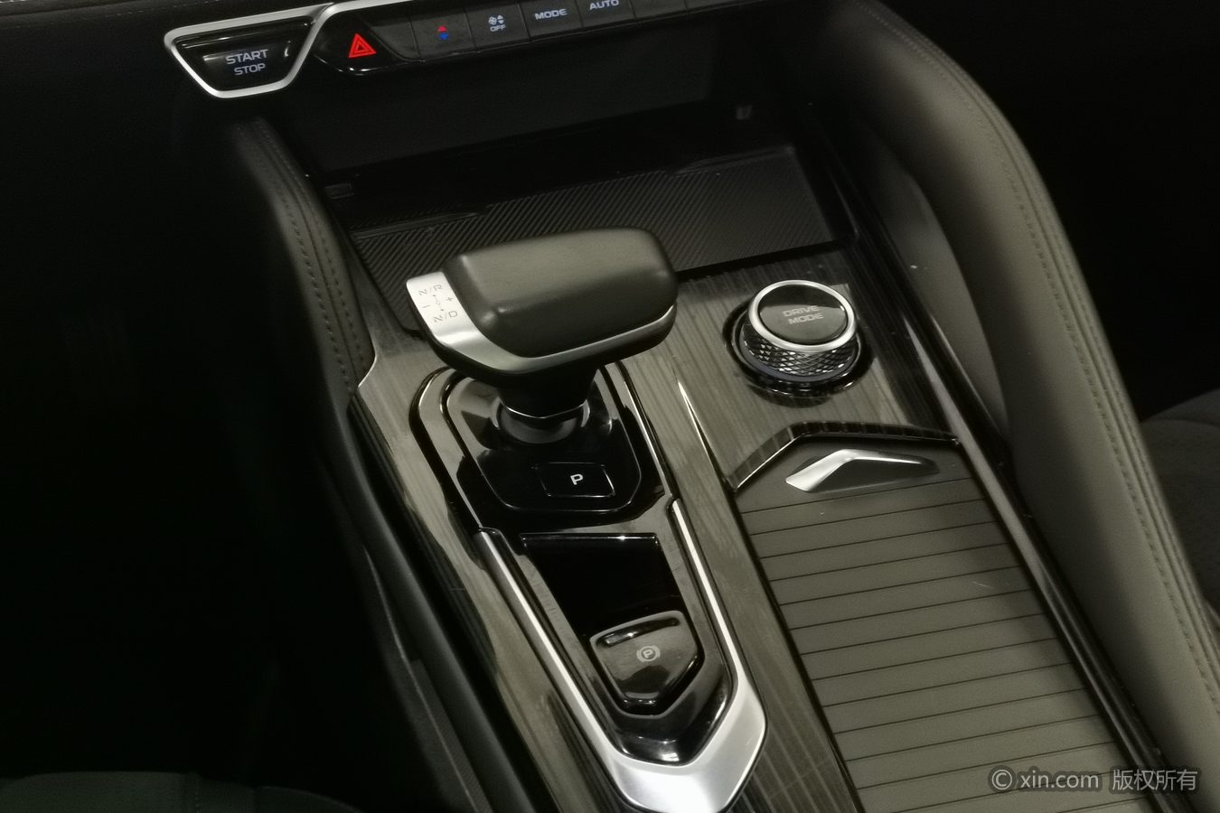 GEELY Monjaro 2024 car image #14