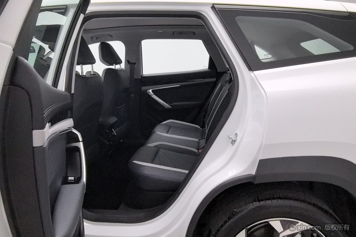 GEELY Boyue L 2024 imagem de carro #16