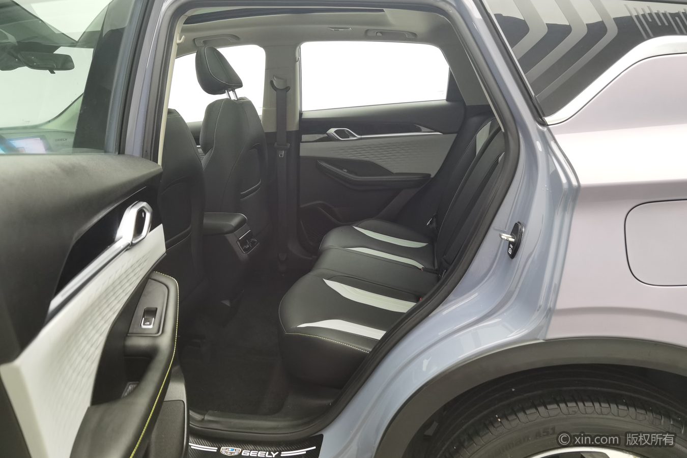 GEELY Coolray 2023 #16 GEELY Coolray 2023 car image #16