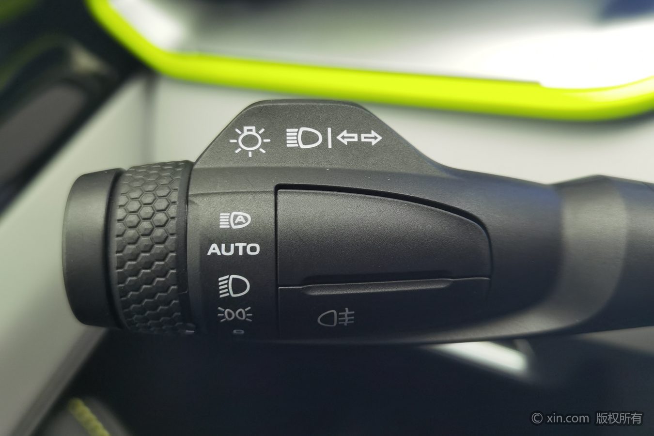 GEELY Coolray 2023 #22 GEELY Coolray 2023 car image #22