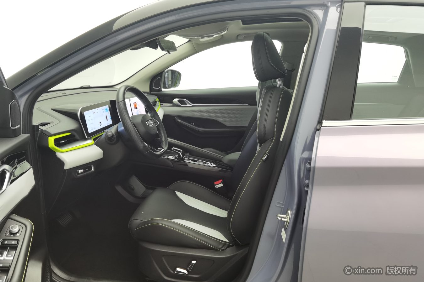 GEELY Coolray 2023 #10 GEELY Coolray 2023 car image #10