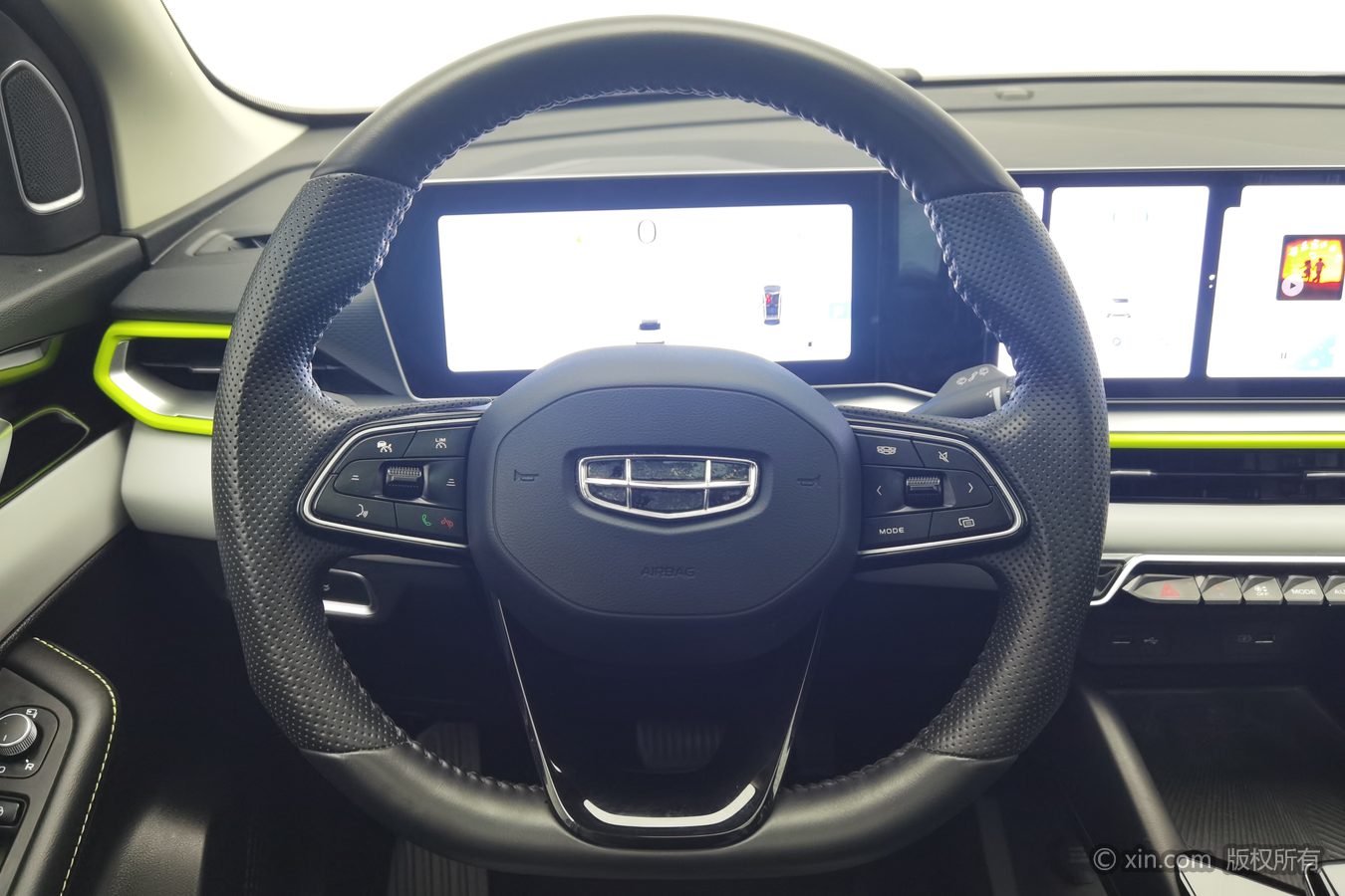 GEELY Coolray 2023 #11 GEELY Coolray 2023 car image #11