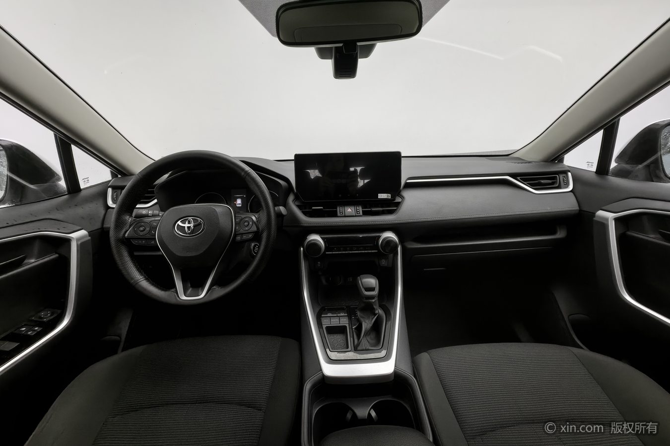 Toyota RAV4 2025 imagen de coche #12