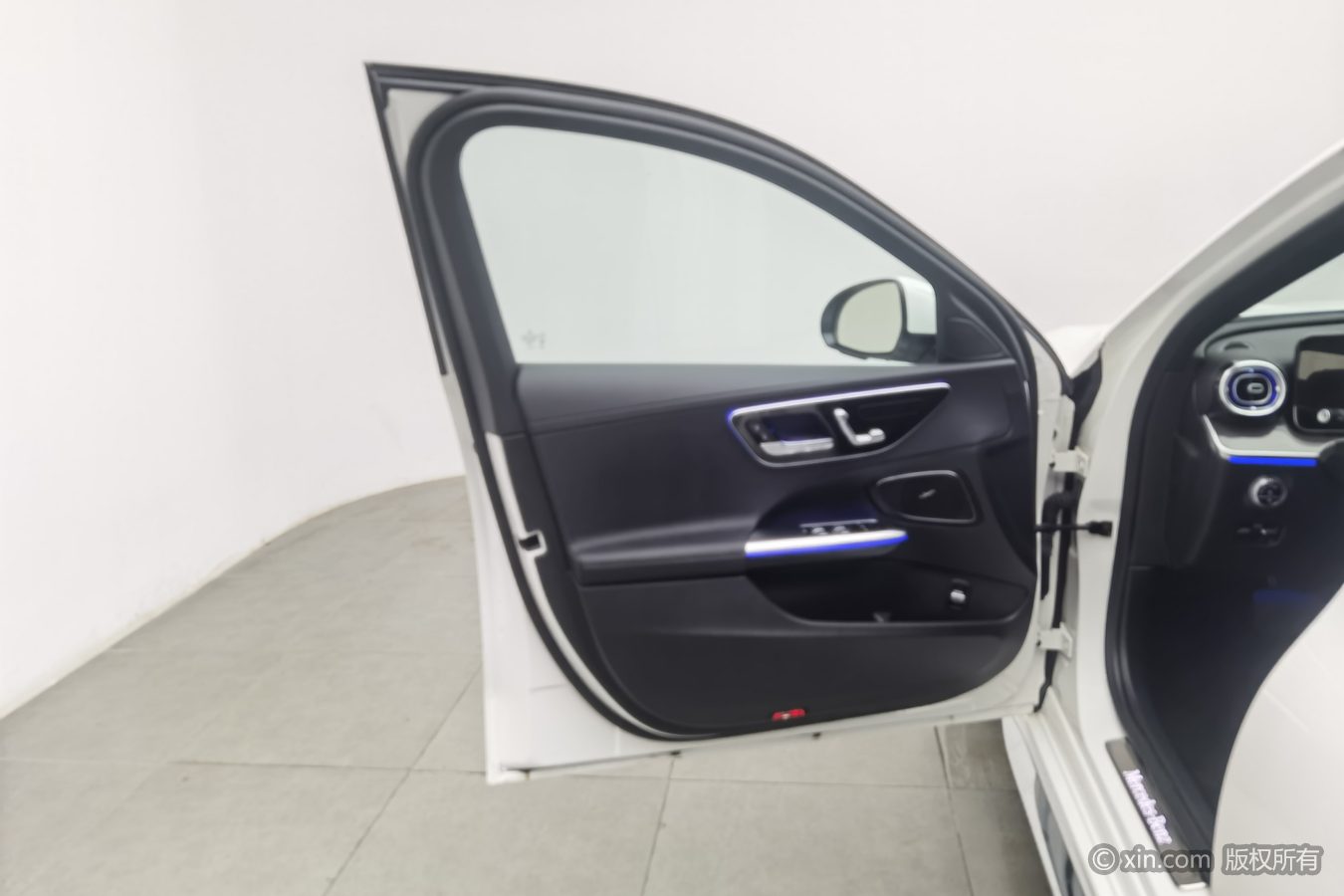 Mercedes-Benz C Class 2024 #8 Mercedes-Benz C Class 2024 car image #8