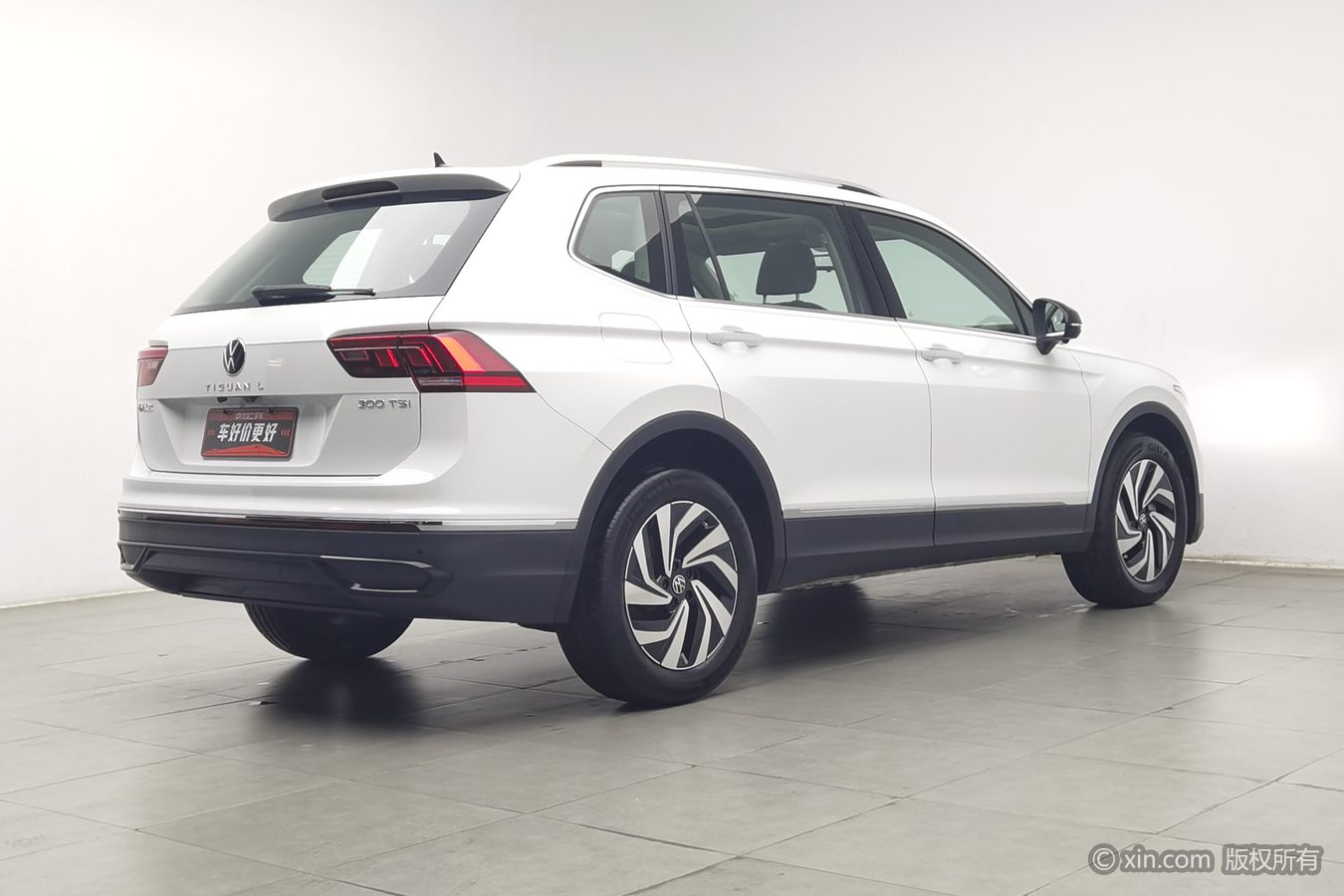Volkswagen Tiguan L 2025 #3 Volkswagen Tiguan L 2025 car image #3
