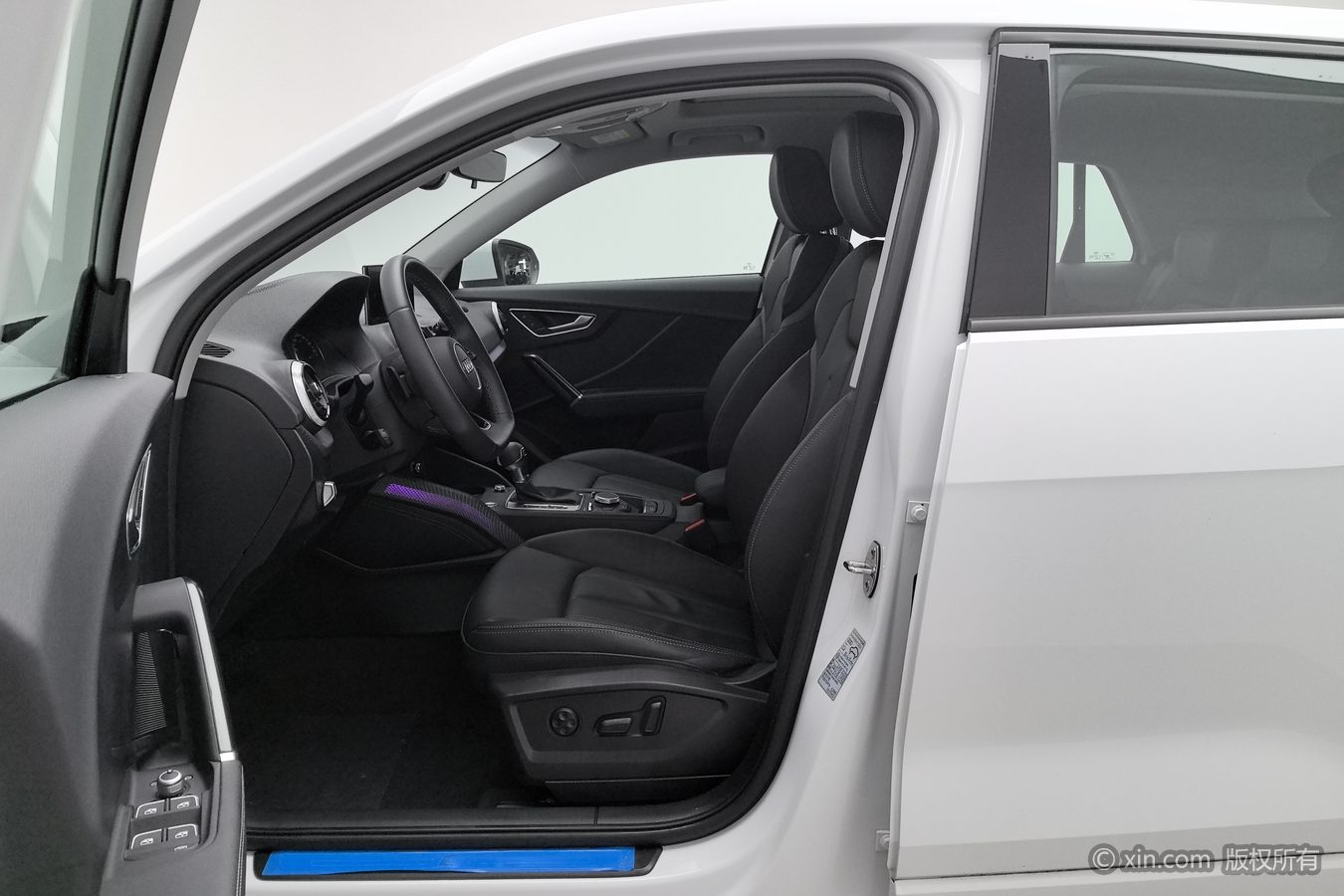 Audi Q2L 2023 #10 Audi Q2L 2023 car image #10