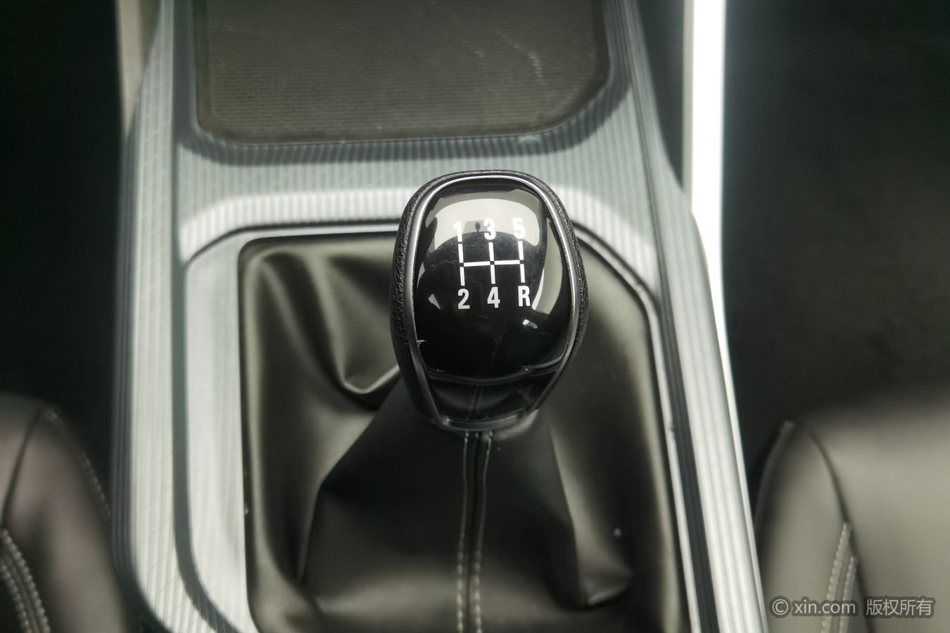 GEELY Emgrand 2025 car image #14