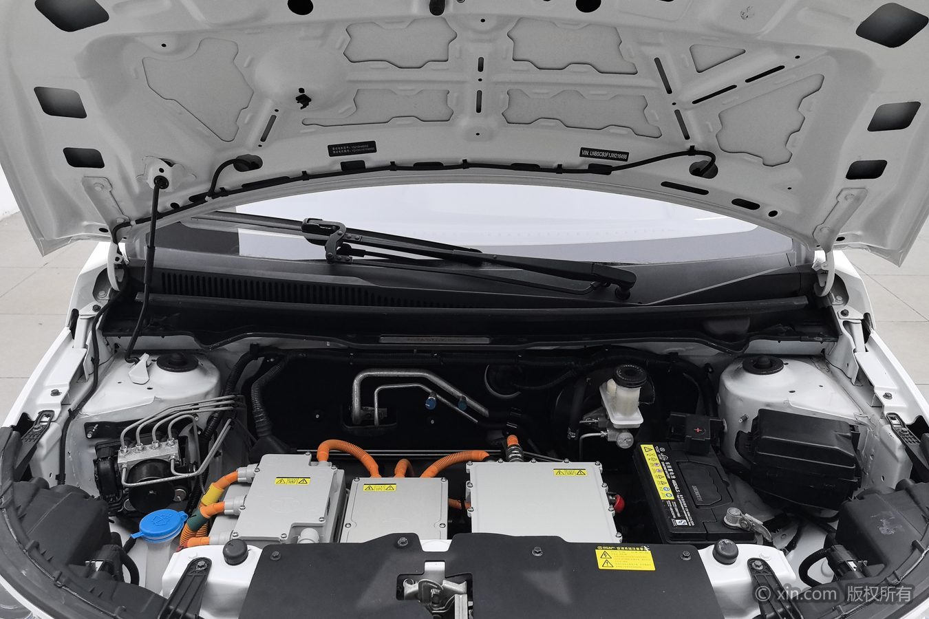 2018 #18 2018 car image #18