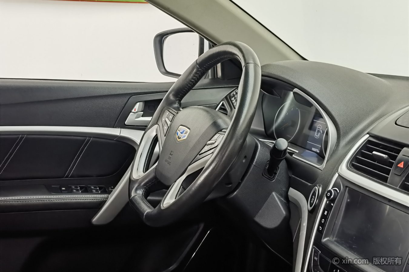GEELY Emgrand 2016 car image #23