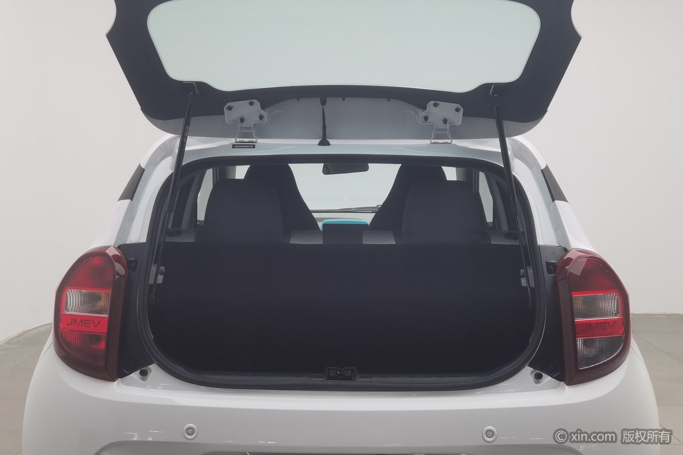 2025 #17 2025 car image #17