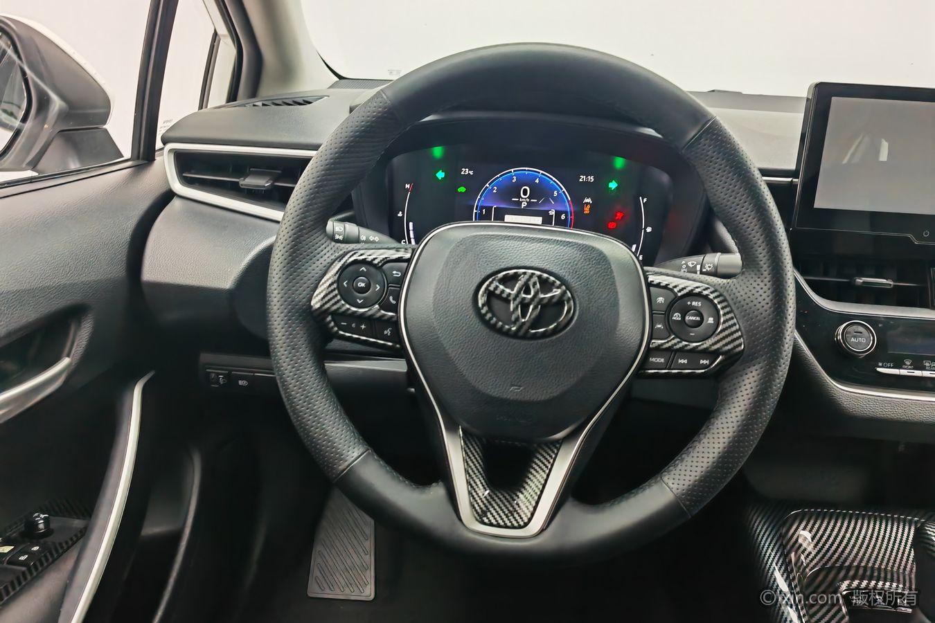 Toyota Corolla 2023 car image #11