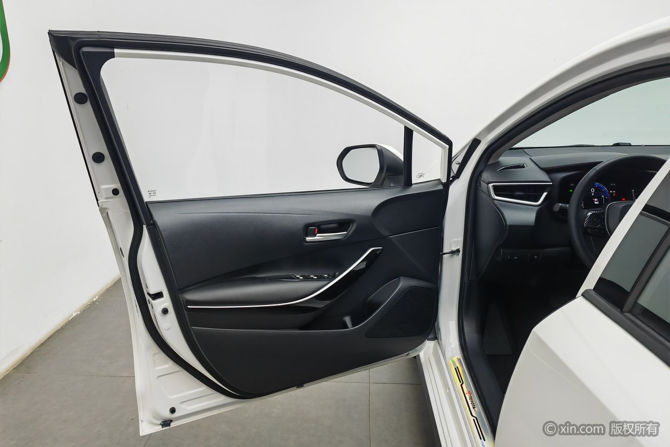 Toyota Corolla 2023 car image #8