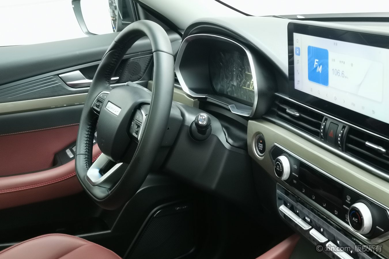 Jetour X70 2025 car image #23