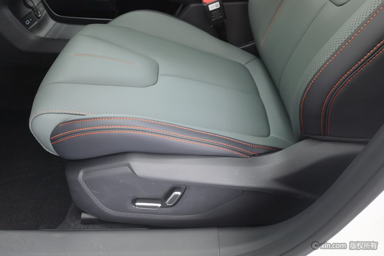 GEELY Boyue 2025 صورة سيارة #21