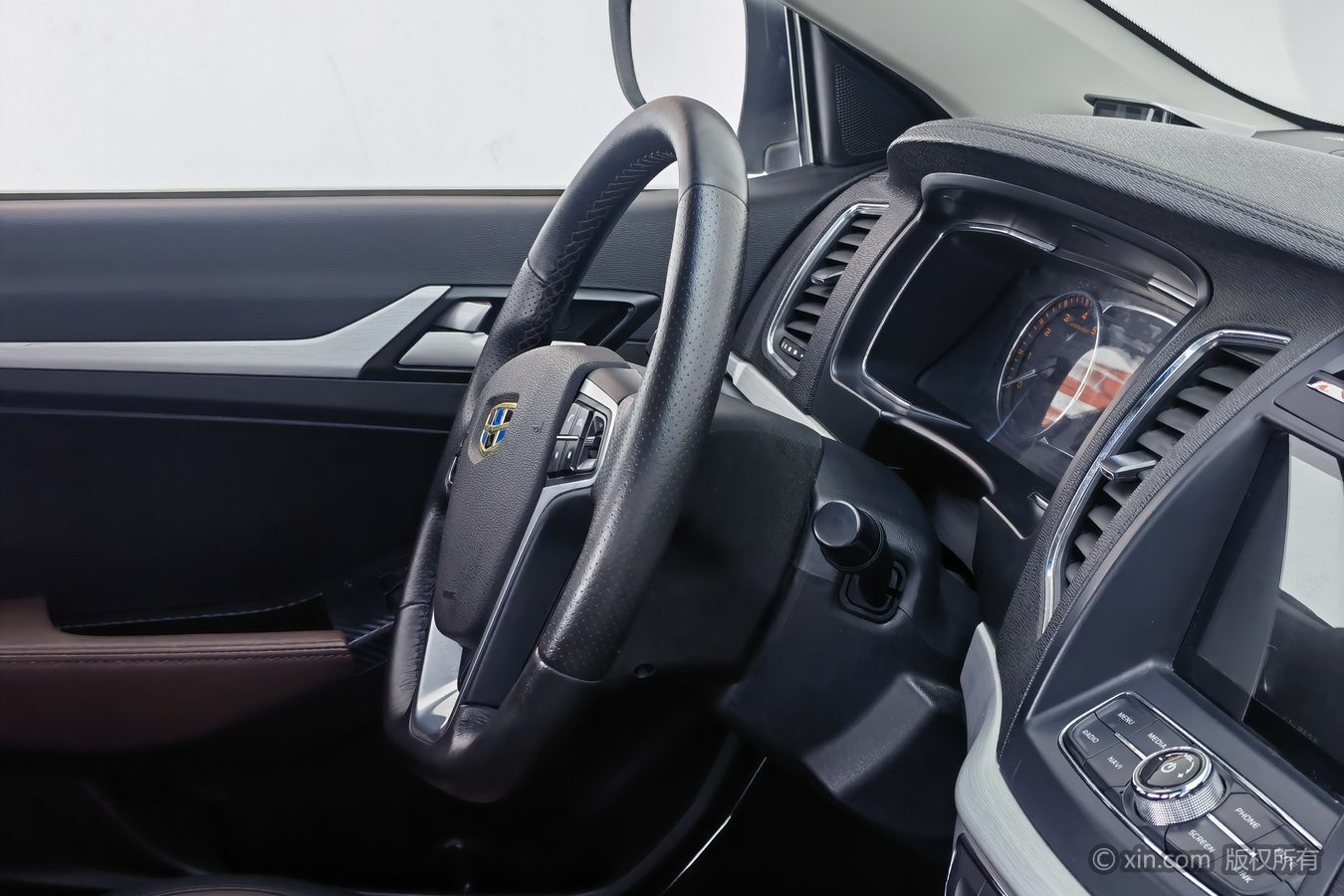GEELY Vision 2017 car image #23