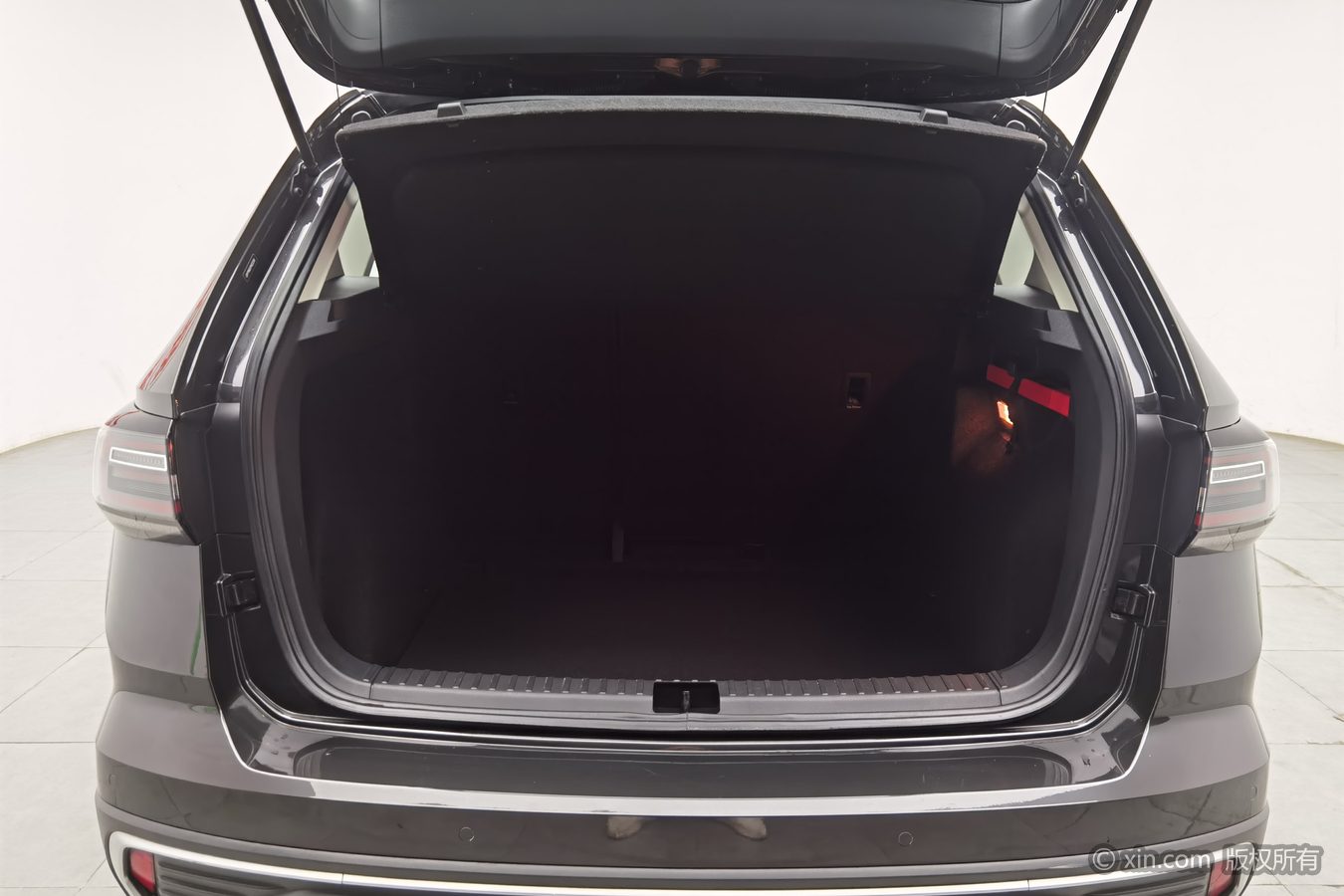Volkswagen Tharu 2023 car image #17
