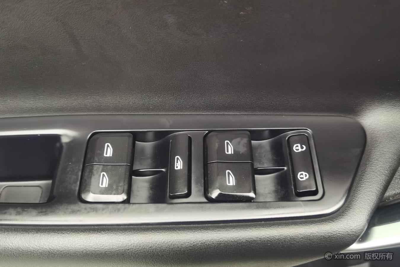 GEELY Boyue 2018 car image #9