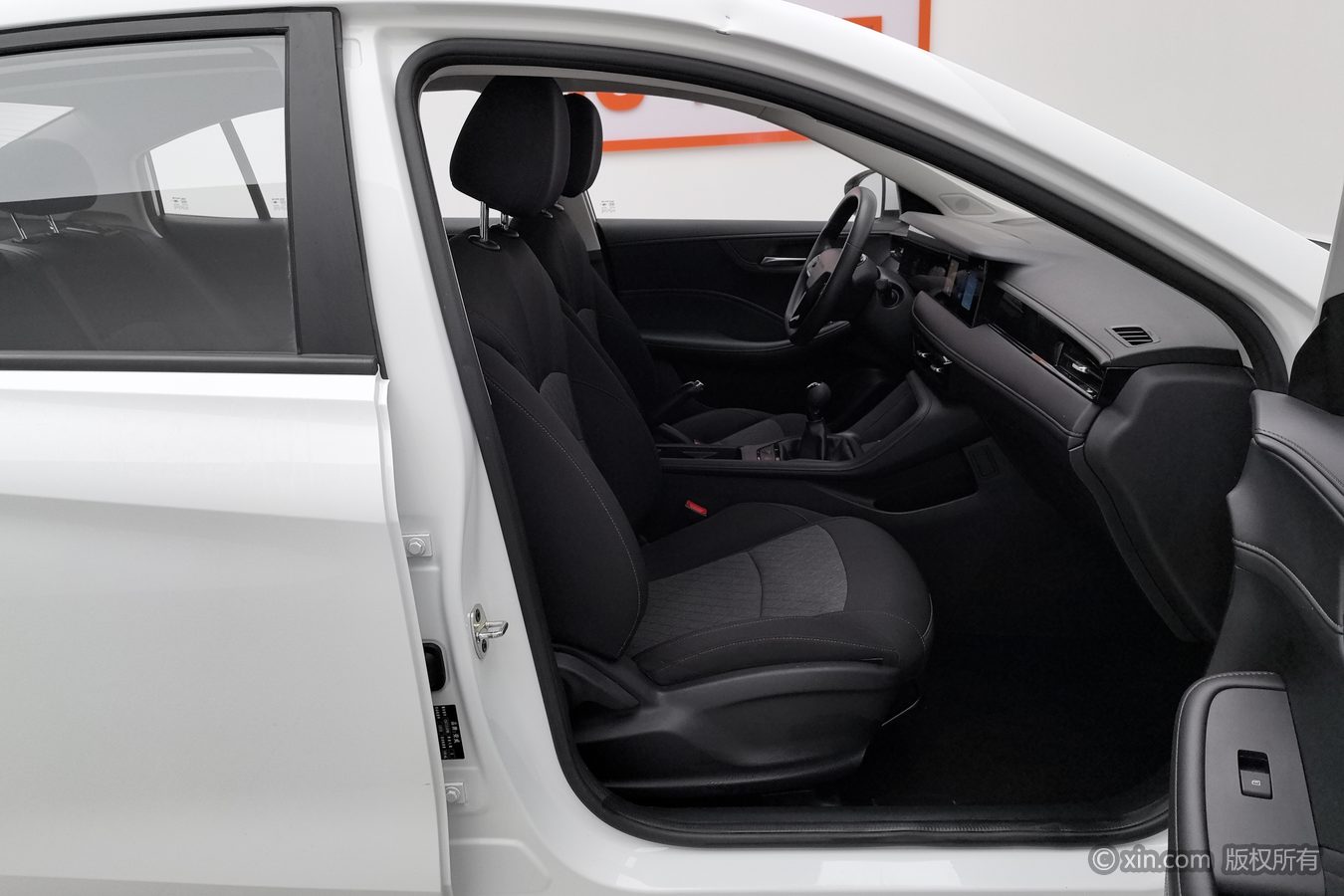 Roewe i5 2025 #24 Roewe i5 2025 imagem de carro #24