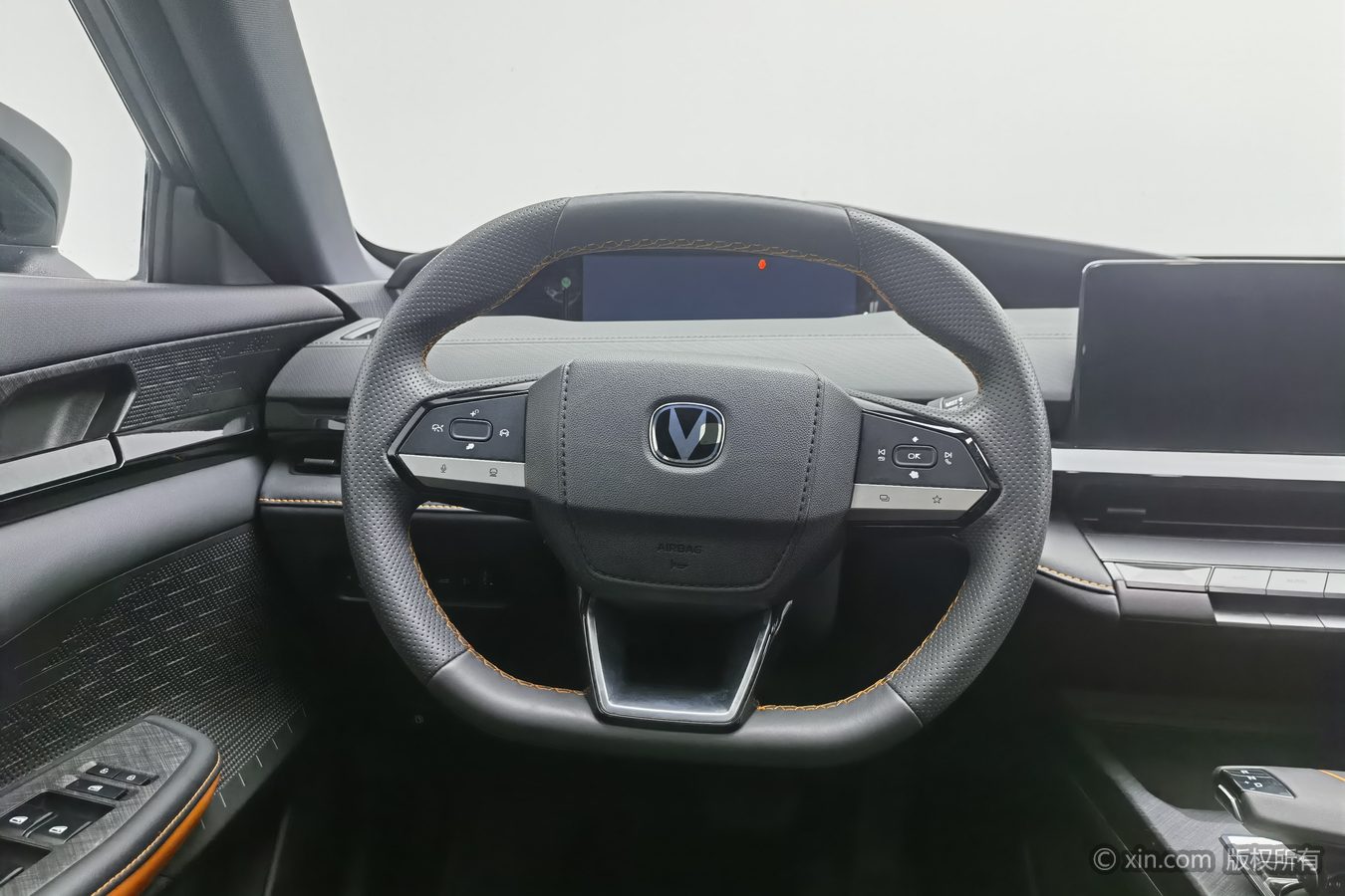 长安 长安UNI-V 2023 汽车图片 #11