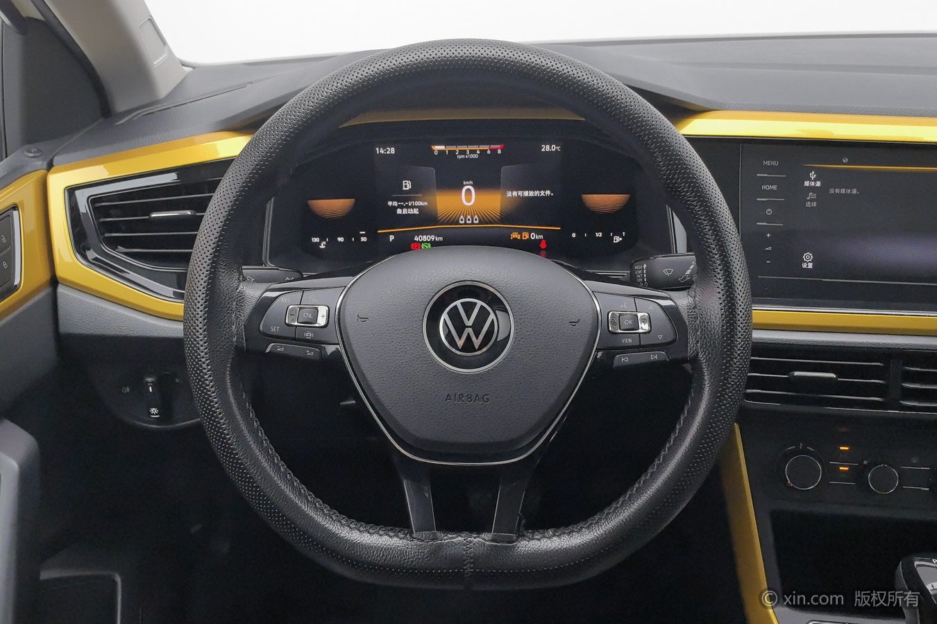 Volkswagen Polo 2023 изображение автомобиля #11