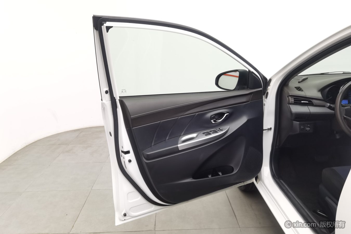 Toyota Yaris L Zhixuan 2016 изображение автомобиля #8