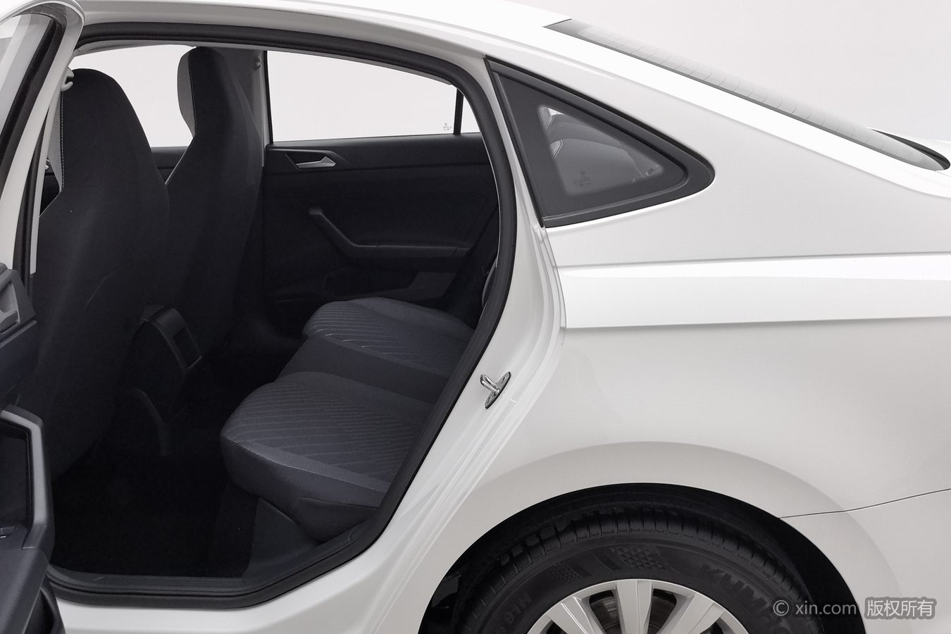 Volkswagen Lavida 2025 car image #16