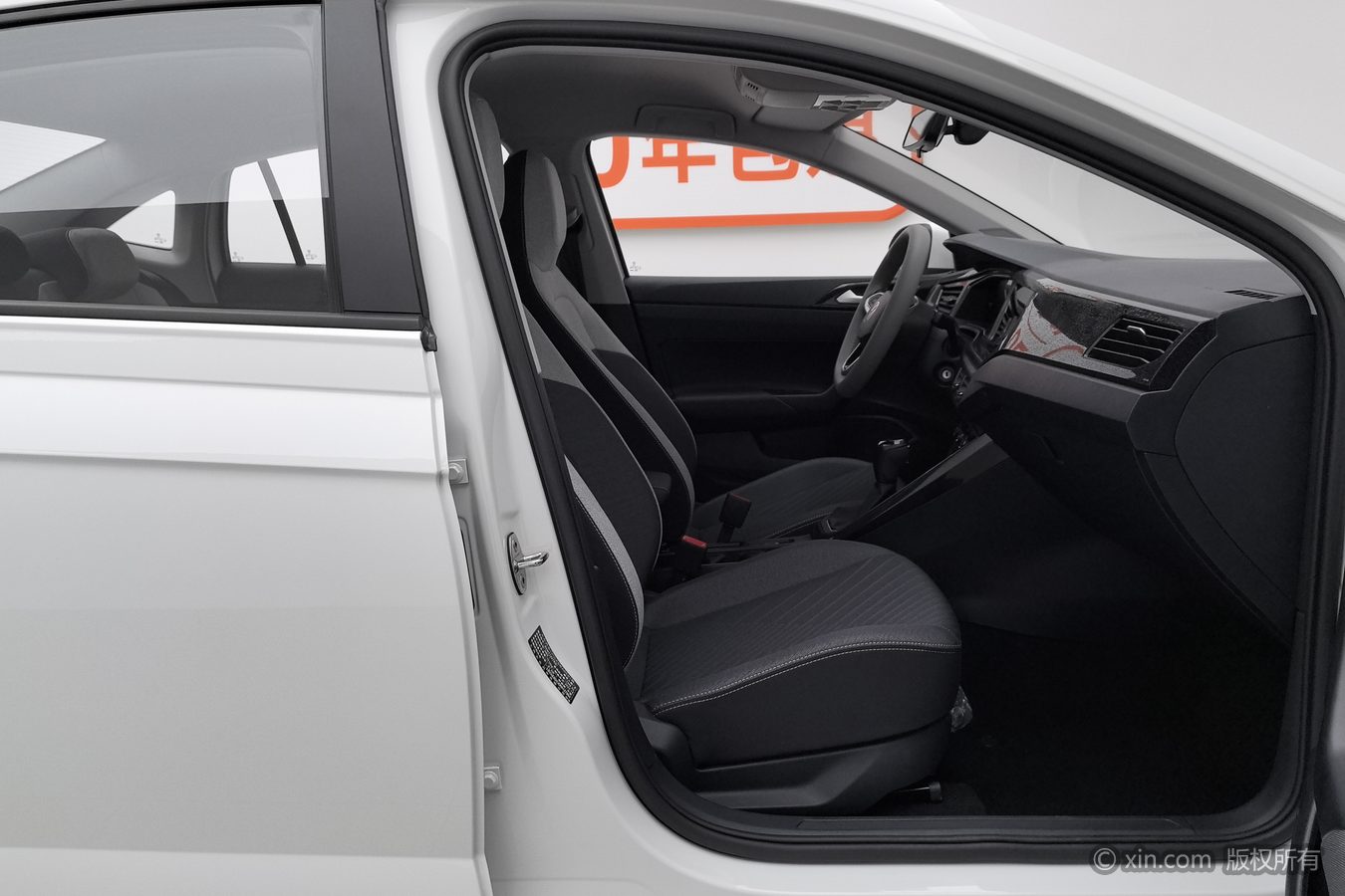 Volkswagen Lavida 2025 car image #24