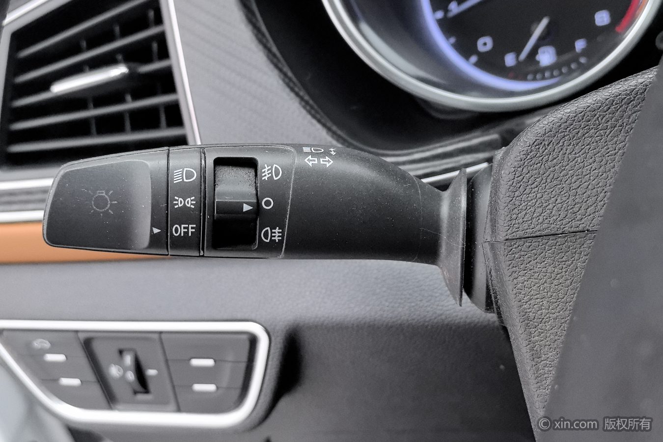 Zotye T300 2018 car image #22