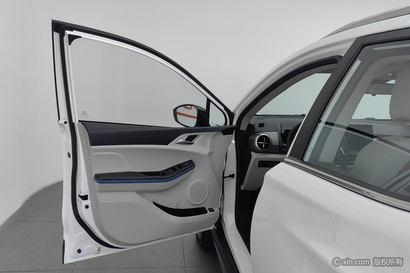 BYD Yuan Pro 2023 #8 BYD Yuan Pro 2023 car image #8