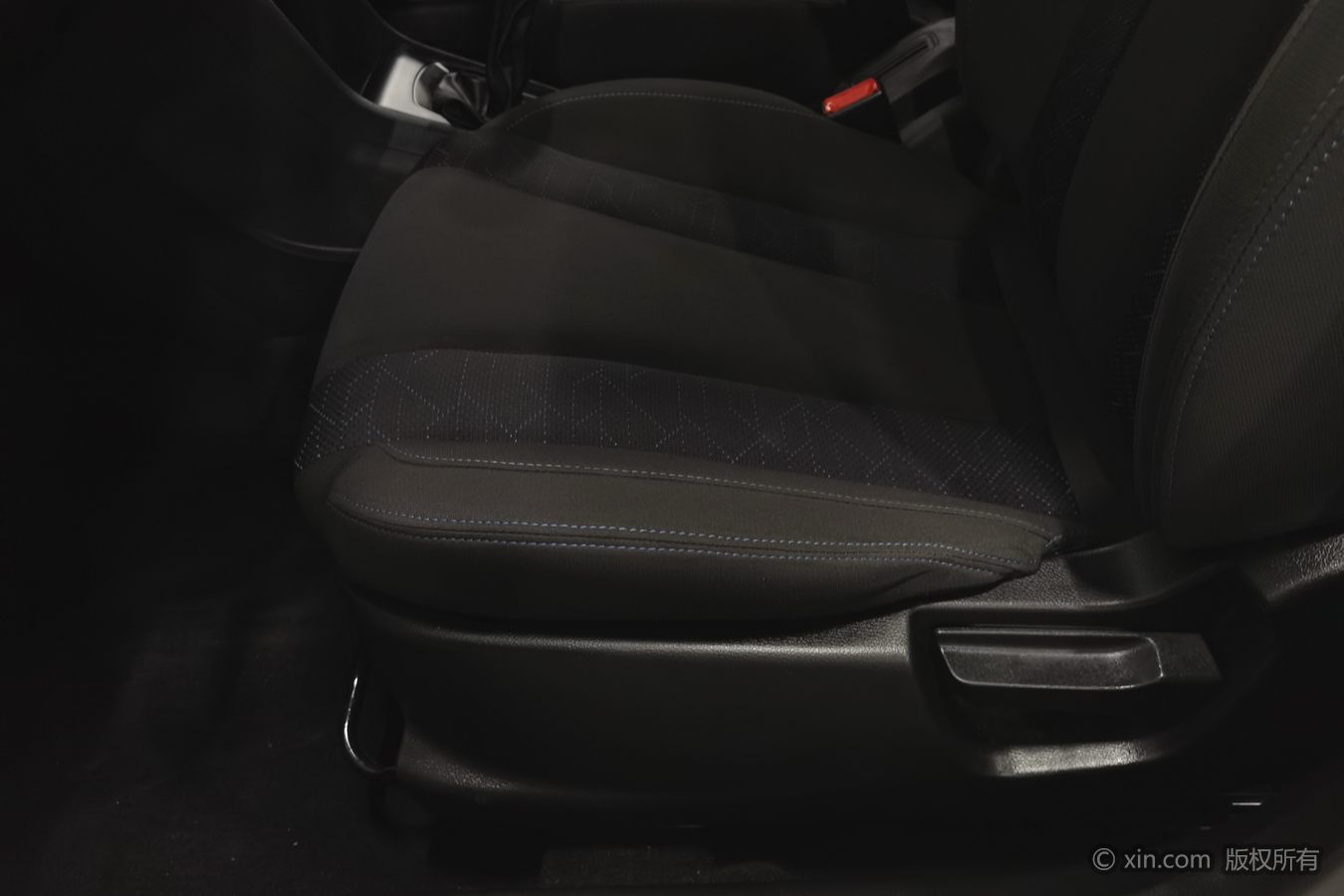 2018 #21 2018 car image #21