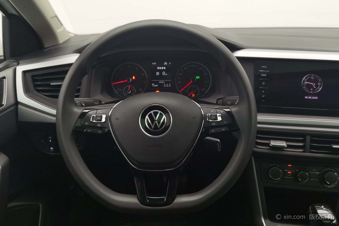 Volkswagen Polo 2022 car image #11